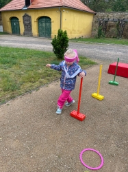 Cesta za Bílou paní