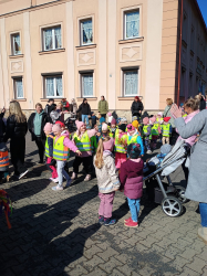 Vítáme jaro - vynášení Morany