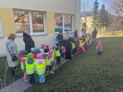 Vítáme jaro - vynášení Morany
